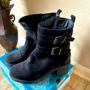 Vintage foundry Co. Leather upper